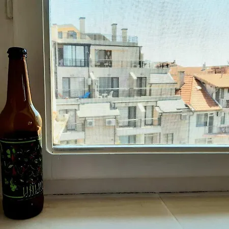 Floor In The Center Of Daire