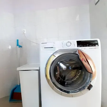 Daire Floor In The Center Of