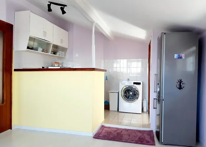 Floor In The Center Of Apartment Pomorie