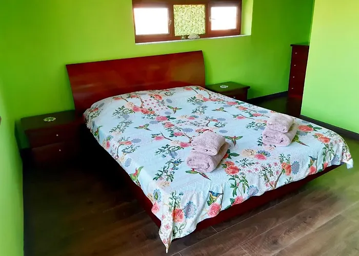 Floor In The Center Of