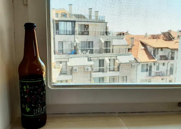 Floor In The Center Of Apartman