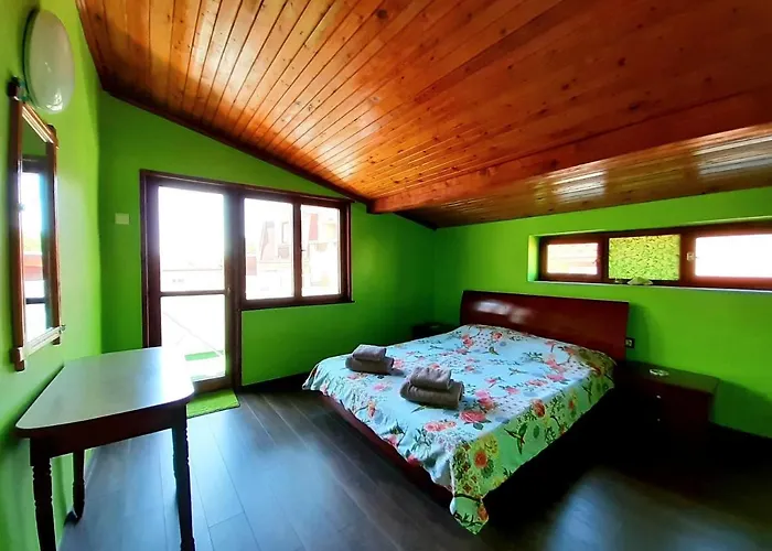 Floor In The Center Of Apartman *