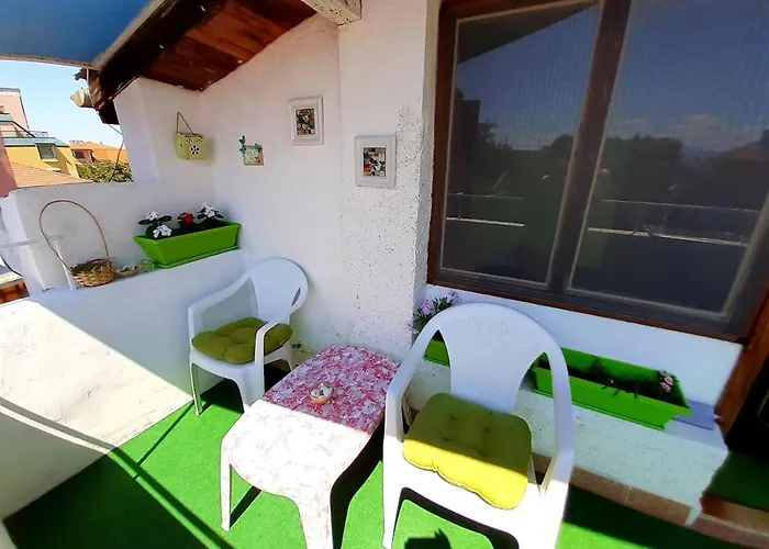 Apartman Floor In The Center Of *