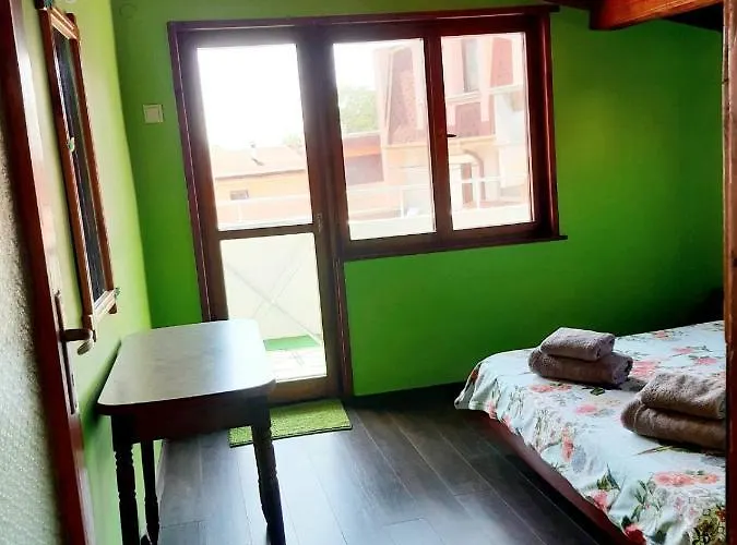 Floor In The Center Of Apartman *