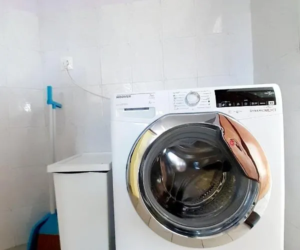 Apartman Floor In The Center Of